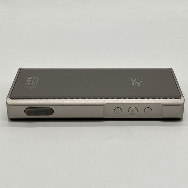 【中古】M5s チタニウム【日本橋】