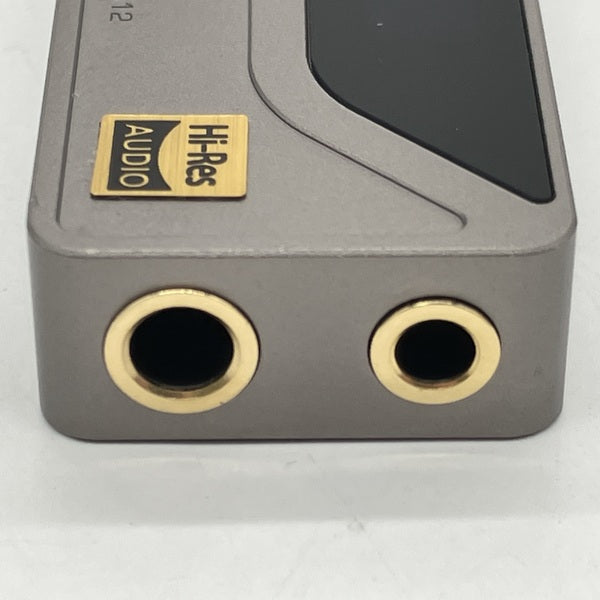 【中古】UA4 チタニウム【日本橋】