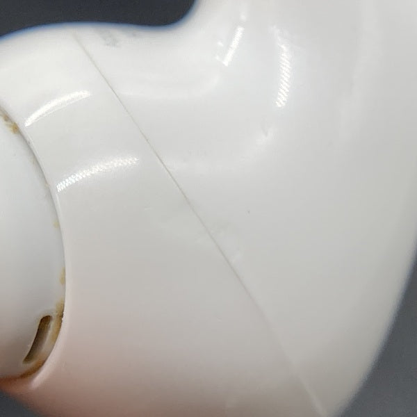 【中古】MagSafe充電ケース(USB-C)付きAirPods Pro(第2世代) MTJV3JA【仙台】