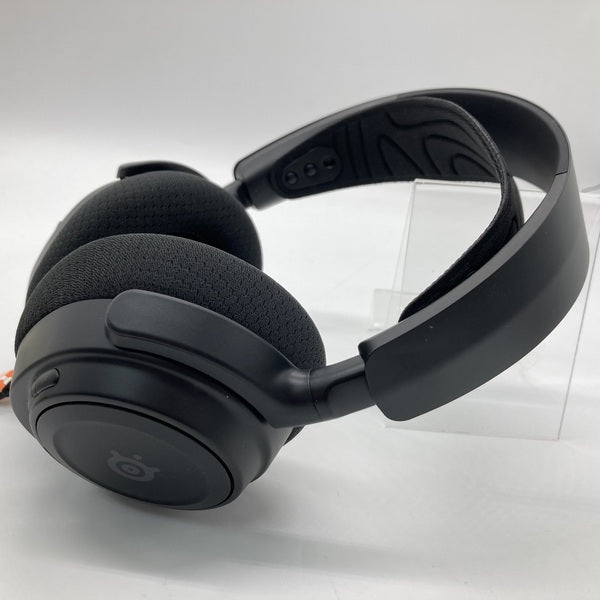 【中古】Arctis Nova 7 Wireless 【61553J】【秋葉原】