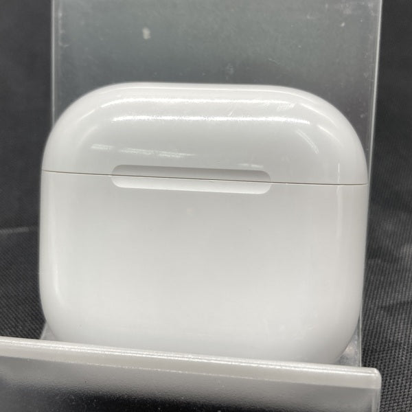 【中古】AirPods 4 MXP63J/A【秋葉原】