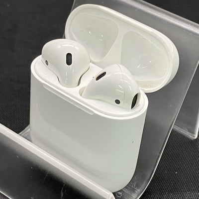 【中古】AirPods MMEF2JA【日本橋】