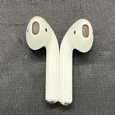 【中古】AirPods MMEF2JA【日本橋】