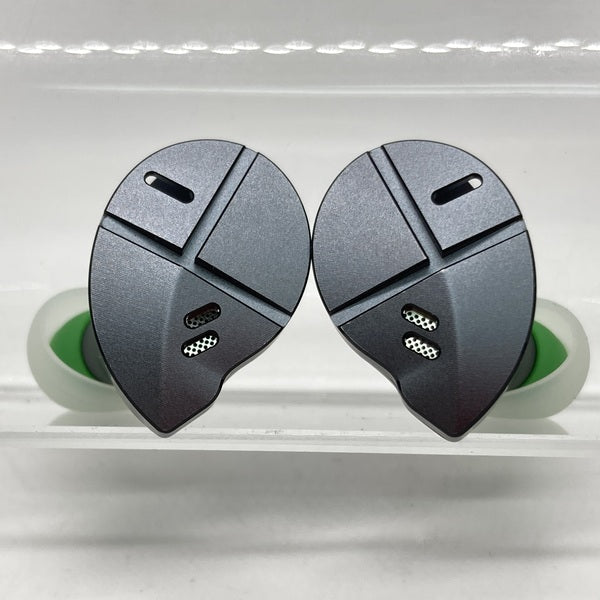 【中古】Leaf D01 (ケーブル欠品)【秋葉原】