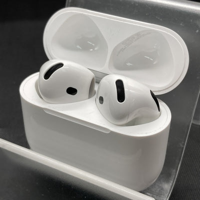 【中古】AirPods 4 MXP93J/A（アクティブノイズキャンセリング搭載）【日本橋】