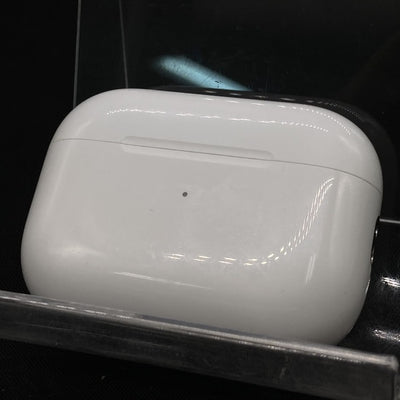 【中古】MagSafe充電ケース(USB-C)付きAirPods Pro(第2世代) MTJV3JA【名古屋】