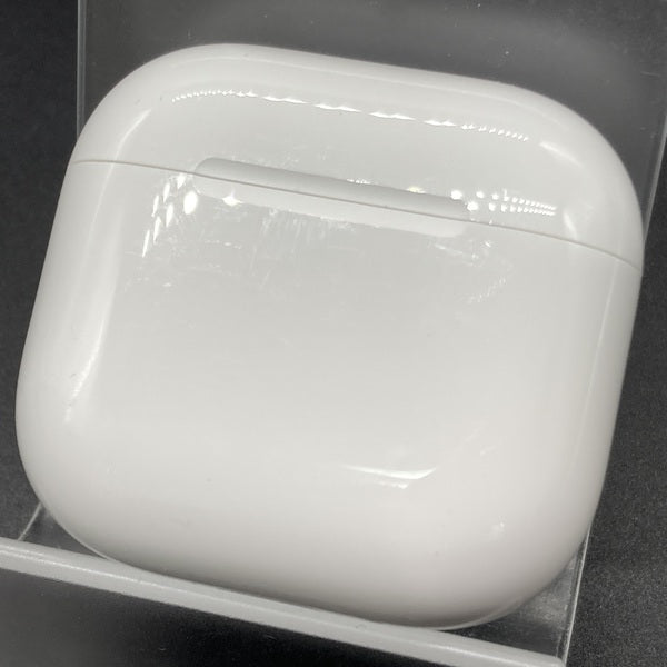 【中古】AirPods 4 MXP93J/A（アクティブノイズキャンセリング搭載）【秋葉原】