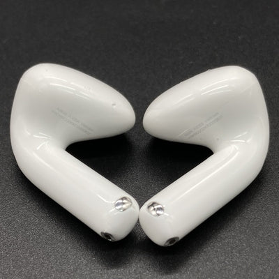 【中古】AirPods 4 MXP93J/A（アクティブノイズキャンセリング搭載）【秋葉原】