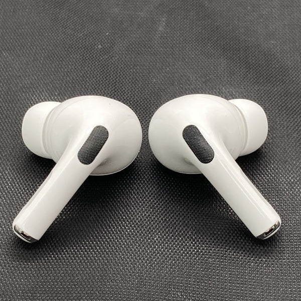 【中古】MagSafe充電ケース(USB-C)付きAirPods Pro(第2世代) MTJV3JA【秋葉原】