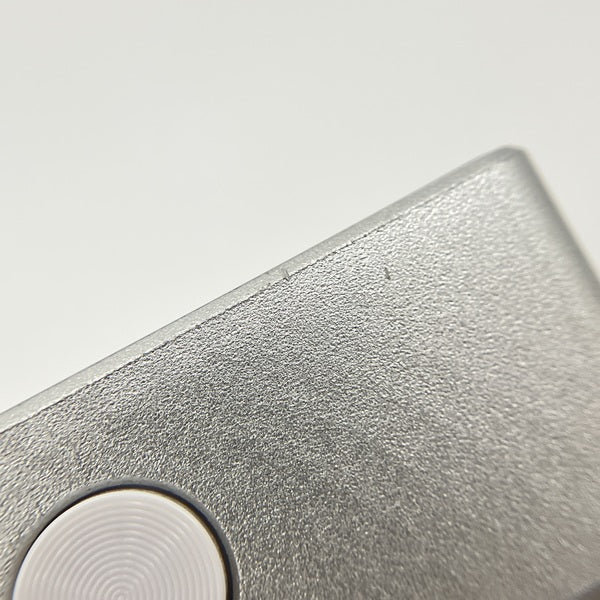 【中古】R4 - Silver【秋葉原】