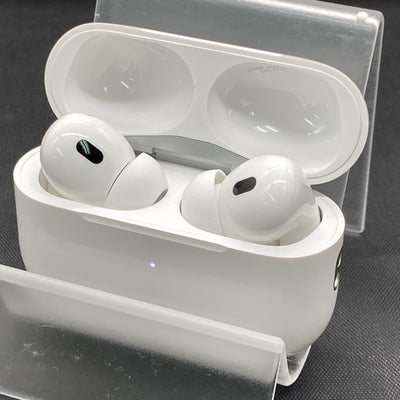 【中古】MagSafe充電ケース(USB-C)付きAirPods Pro(第2世代) MTJV3JA【秋葉原】