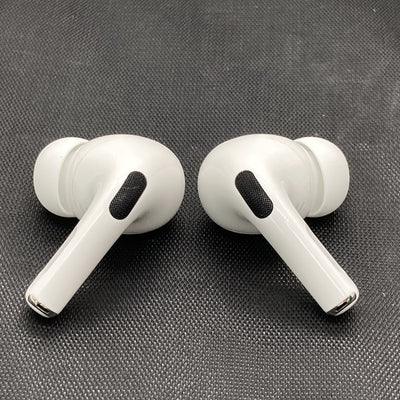 【中古】MagSafe充電ケース(USB-C)付きAirPods Pro(第2世代) MTJV3JA【秋葉原】