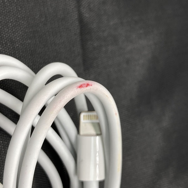 【中古】AirPods with Charging Case MV7N2J/A【日本橋】