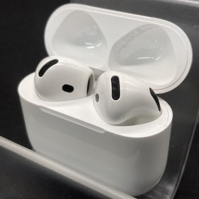 【中古】AirPods 4 MXP93J/A（アクティブノイズキャンセリング搭載）【名古屋】