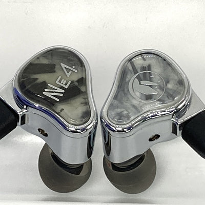 【中古】Neon 4【秋葉原】