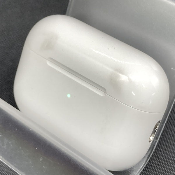 【中古】MagSafe充電ケース(USB-C)付きAirPods Pro(第2世代) MTJV3JA【秋葉原】