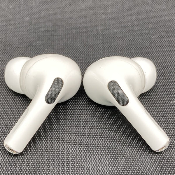 【中古】MagSafe充電ケース(USB-C)付きAirPods Pro(第2世代) MTJV3JA【秋葉原】