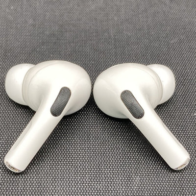 【中古】MagSafe充電ケース(USB-C)付きAirPods Pro(第2世代) MTJV3JA【秋葉原】