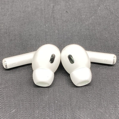【中古】MagSafe充電ケース(USB-C)付きAirPods Pro(第2世代) MTJV3JA【秋葉原】