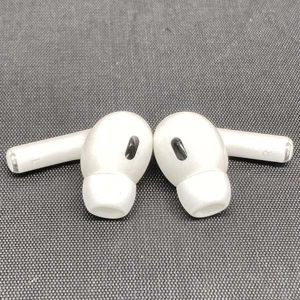 Apple 【中古】MagSafe充電ケース(USB-C)付きAirPods Pro(第2