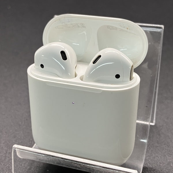 【中古】AirPods with Wireless Charging Case  MRXJ2J-A【日本橋】