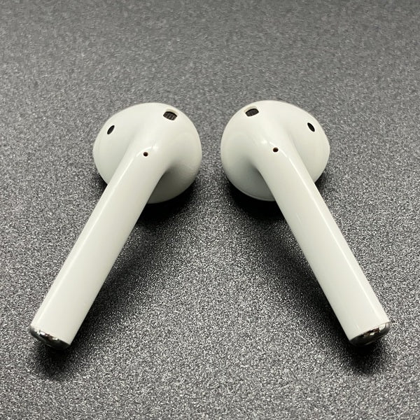 【中古】AirPods with Wireless Charging Case  MRXJ2J-A【日本橋】
