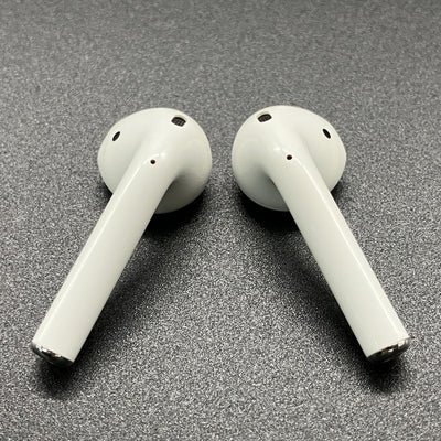 【中古】AirPods with Wireless Charging Case  MRXJ2J-A【日本橋】