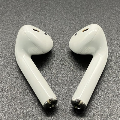 【中古】AirPods with Charging Case MV7N2J/A 海外モデル【日本橋】