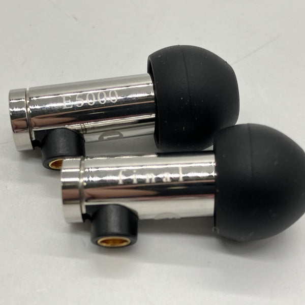 final E5000　 未開封品 final 【中古】E5000（ケーブル欠品）【秋葉原】 – e☆イヤホン