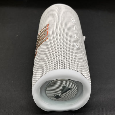 【中古】FLIP6 ホワイト【JBLFLIP6WHT】【名古屋】