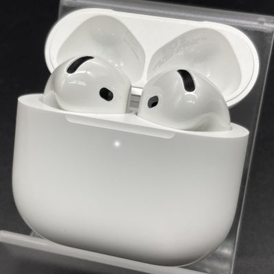 【中古】AirPods 4 MXP93J/A（アクティブノイズキャンセリング搭載）【秋葉原】