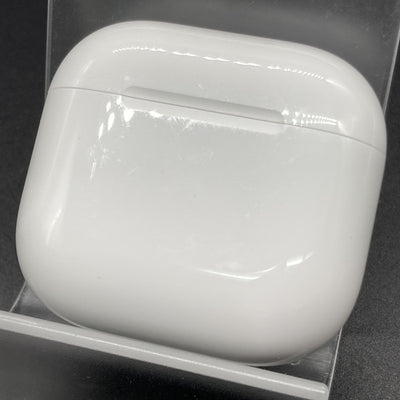 【中古】AirPods 4 MXP93J/A（アクティブノイズキャンセリング搭載）【秋葉原】