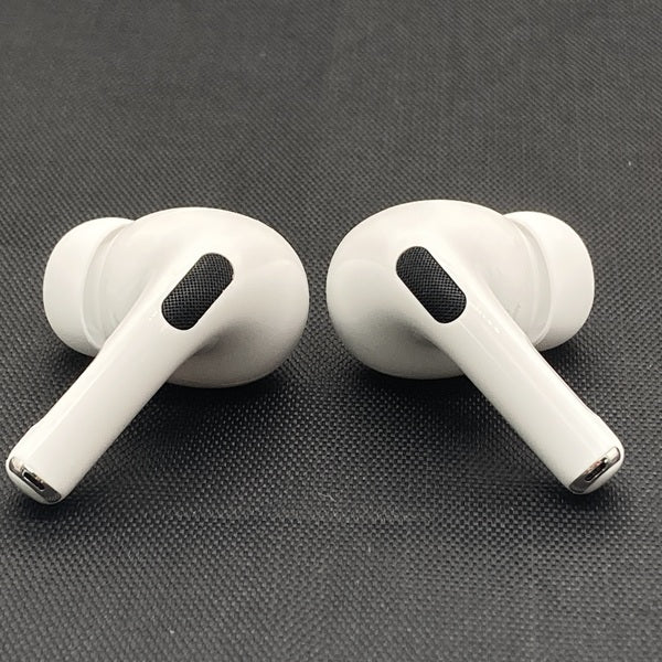 【中古】MagSafe充電ケース(USB-C)付きAirPods Pro(第2世代) MTJV3JA【秋葉原】