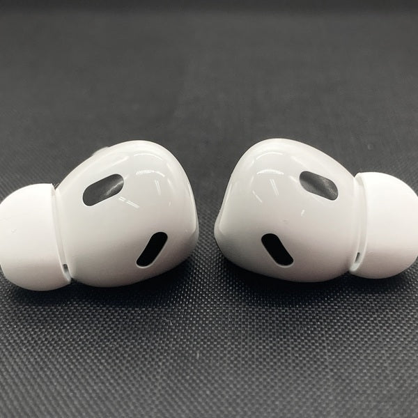 【中古】MagSafe充電ケース(USB-C)付きAirPods Pro(第2世代) MTJV3JA【秋葉原】