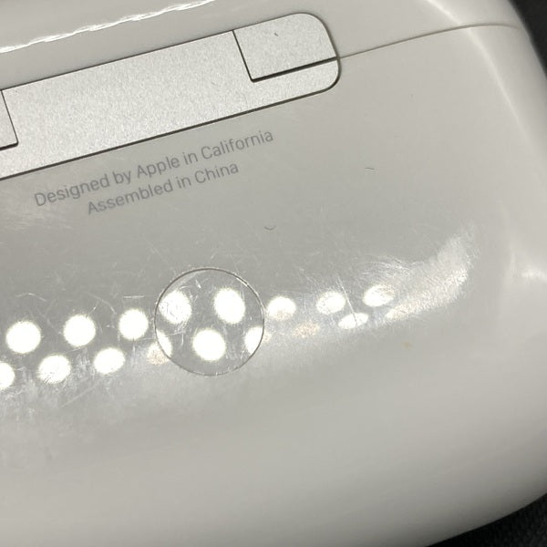 【中古】MagSafe充電ケース(USB-C)付きAirPods Pro(第2世代) MTJV3JA【秋葉原】