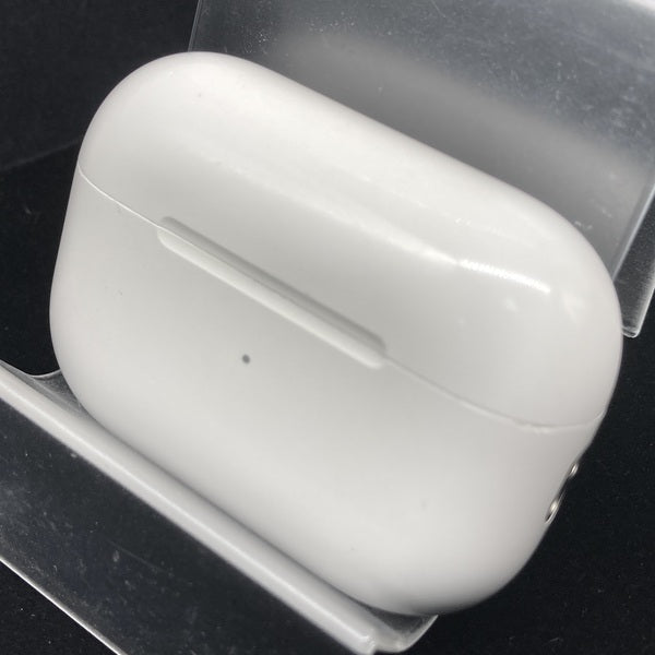AirPods Pro(第2世代)Lightning【中古・本体、充電ケース】 Apple 【中古】AirPods Pro (第2世代) 充電ケース (Lightning