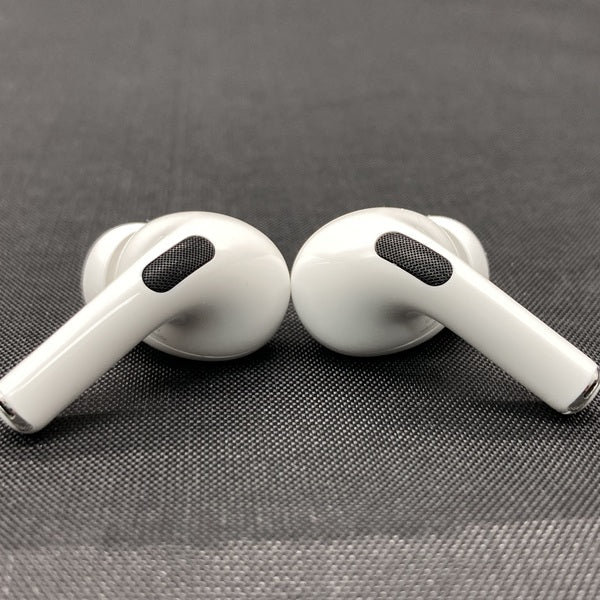 【中古】MagSafe充電ケース(USB-C)付きAirPods Pro(第2世代) MTJV3JA8（海外モデル）【日本橋】