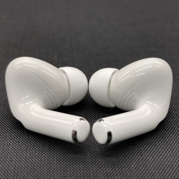 【中古】MagSafe充電ケース(USB-C)付きAirPods Pro(第2世代) MTJV3JA8（海外モデル）【日本橋】