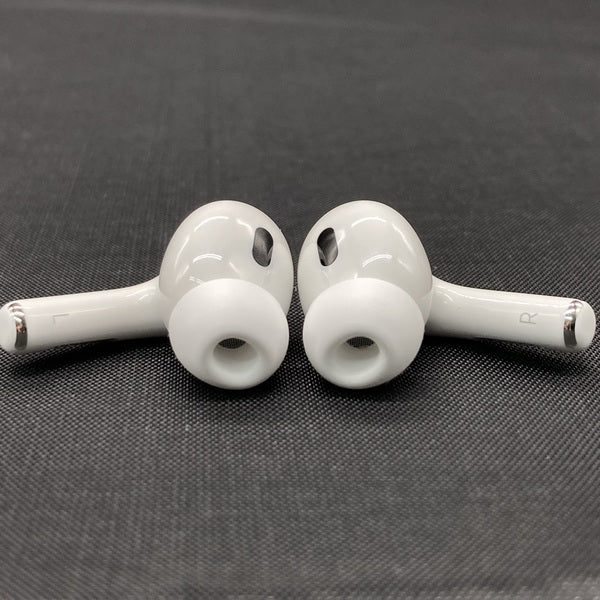 【中古】MagSafe充電ケース(USB-C)付きAirPods Pro(第2世代) MTJV3JA8（海外モデル）【日本橋】