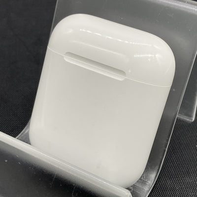 【中古】AirPods with Charging Case MV7N2J/A【秋葉原】