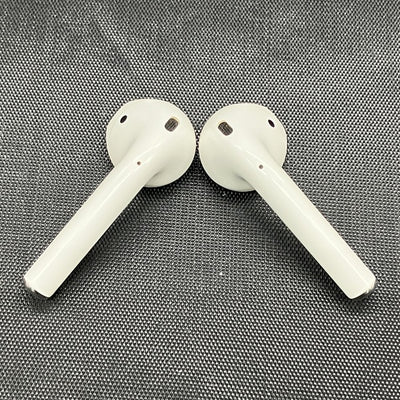 【中古】AirPods with Charging Case MV7N2J/A【秋葉原】