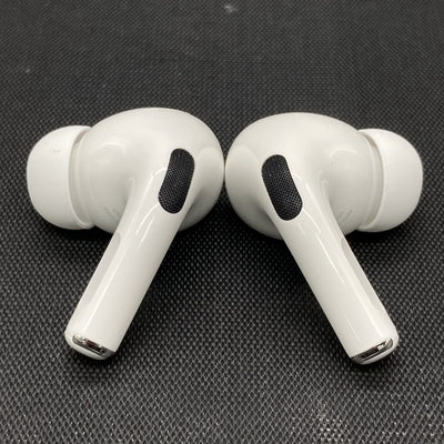 【中古】MagSafe充電ケース(USB-C)付きAirPods Pro(第2世代) MTJV3JA【秋葉原】