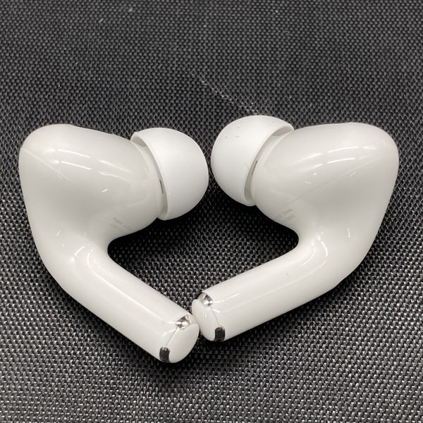 【中古】MagSafe充電ケース(USB-C)付きAirPods Pro(第2世代) MTJV3JA【秋葉原】
