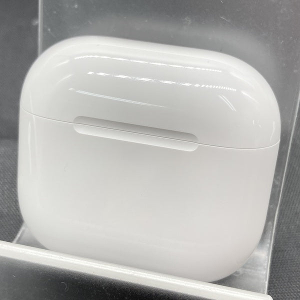 【中古】AirPods 4 MXP63J/A【秋葉原】