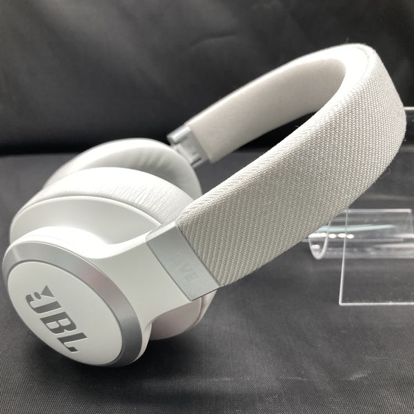【中古】LIVE770NC ホワイト【JBLLIVE770NCWHT】【秋葉原】