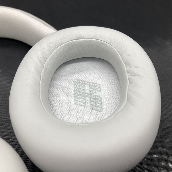 【中古】LIVE770NC ホワイト【JBLLIVE770NCWHT】【秋葉原】