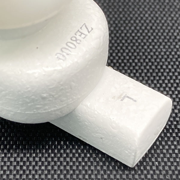 【中古】ZE8000 ホワイト 【FI-ZE8DPLTW-WHITE】【秋葉原】