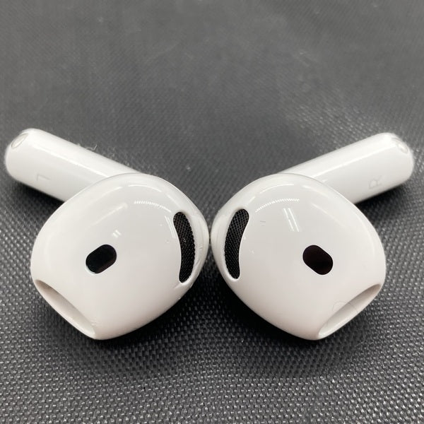 【中古】AirPods 4 MXP63J/A【秋葉原】