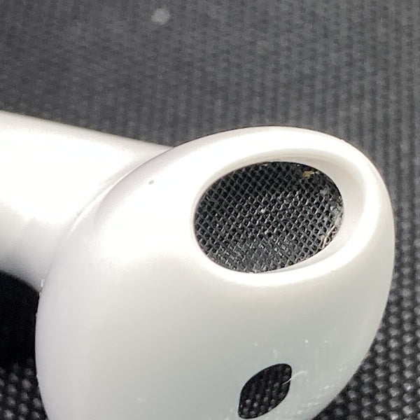 【中古】AirPods 4 MXP63J/A【秋葉原】