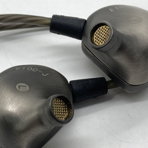 【中古】E100-J【秋葉原】